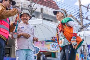 BIB: 5017
                            <button type="button" onclick="openModal(21773290)" class="btn btn-primary btn-sm float-right btn-popup" data-toggle="modal" data-target=".modal-high-quality">
                        <i class="fas fa-shopping-cart"></i> Add to Cart
                    </button>
                                            <button type="button" onclick="isThisMe(21773290, true)" class="btn btn-success btn-sm float-right btn-popup btn-isme hidden" data-toggle="tooltip" data-placement="bottom" title="นี่คือรูปของคุณใช่ไหม คลิกที่นี่เพื่อเอาเข้าอัลบั้ม">
                        <i class="fas fa-plus"></i> Add to album
                    </button>
                    <button type="button" onclick="isThisMe(21773290, false)" class="btn btn-warning btn-sm float-right btn-popup btn-isnotme hidden">
                        <i class="fas fa-ban"></i> Remove from album
                    </button>